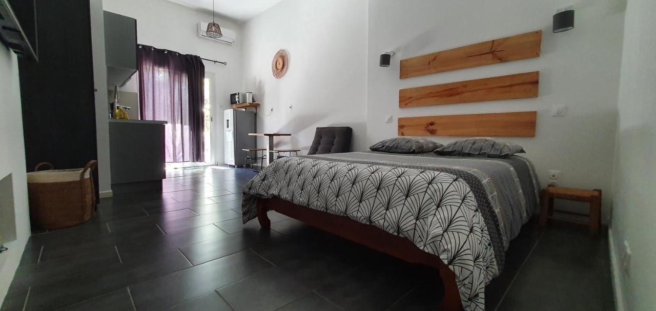 Crea Run Apartment Сен-Пиер Екстериор снимка