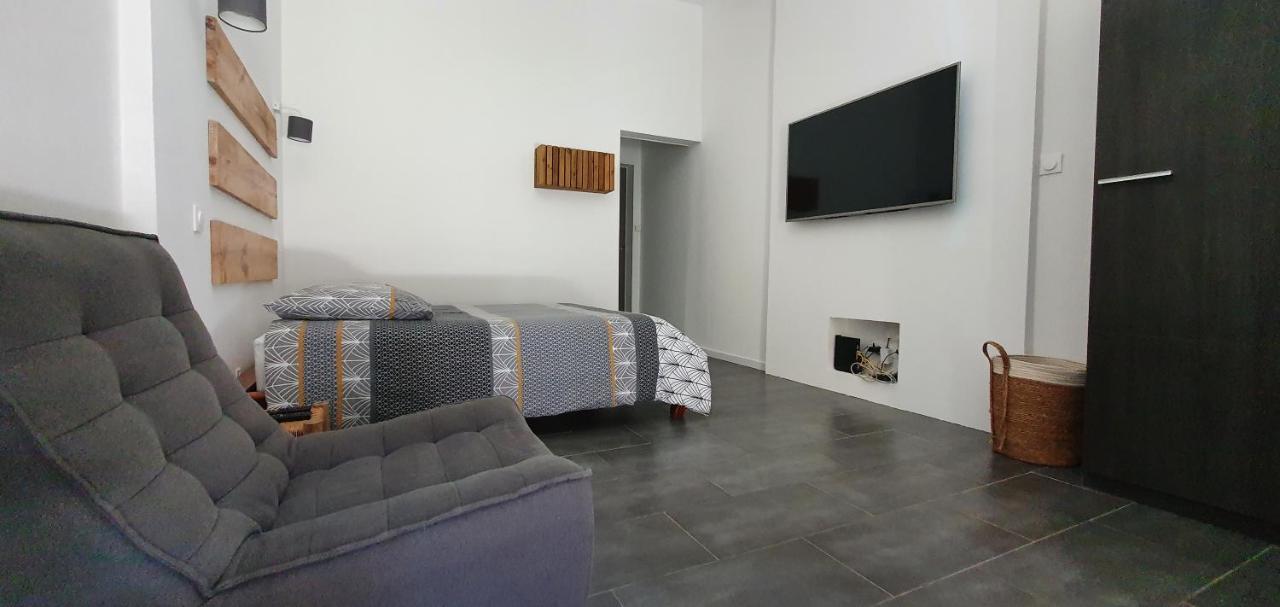 Crea Run Apartment Сен-Пиер Екстериор снимка